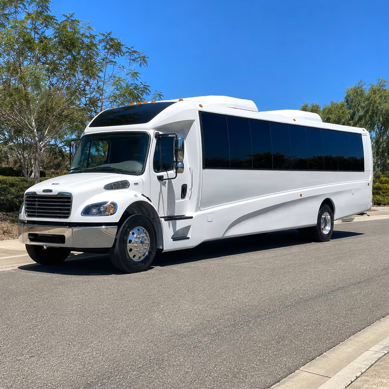 akron 25 passenger minibus rental