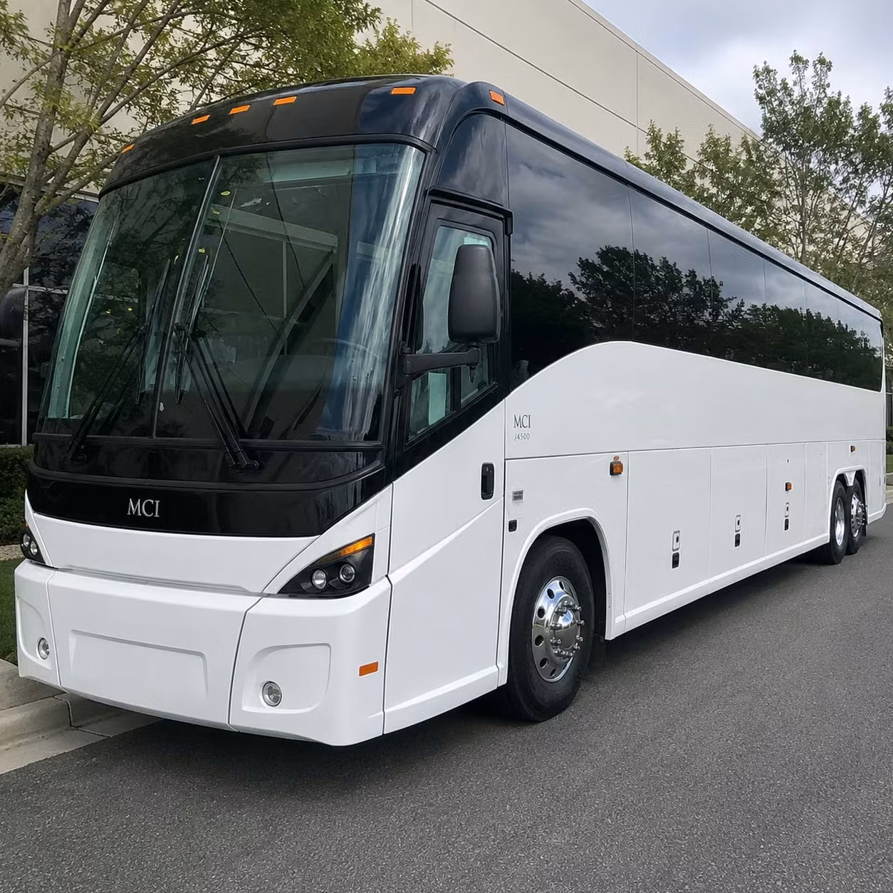 akron employee commuter shuttle services along the i 76 and route 8 corridors