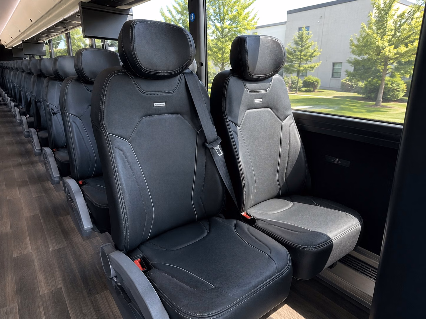 book wedding transportation in akron or any city nearby